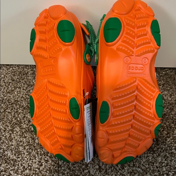 NWT! RARE! CROCS x CARROTS All-Terrain Clog- Men’s 9 / Women’s 11 - Picture 4 of 11